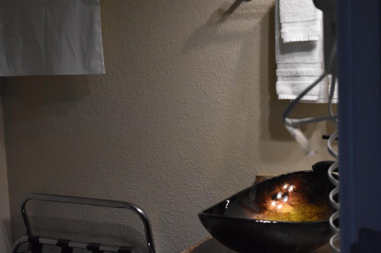Lighthouse Cove Inn Bandon Exterior foto A pot of boiling oil
